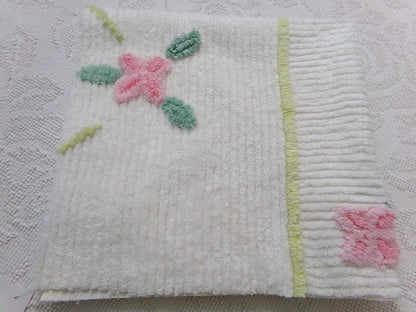 floral vintage chenille bedspread fabric, swinging roses quilt material, 25" x 24"