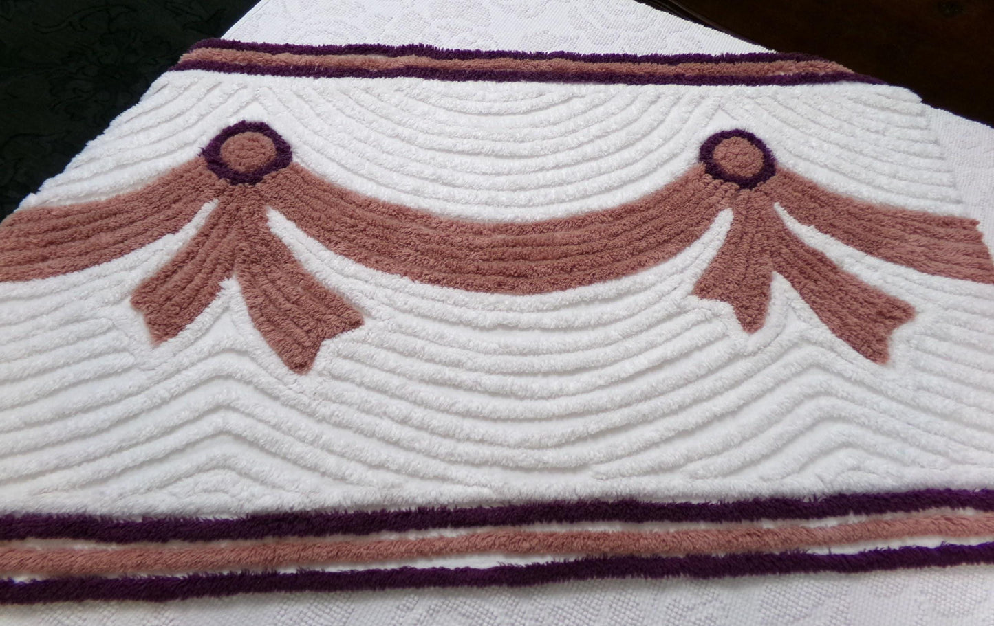 Double Swag Bows Vintage Chenille Bedspread Fabric, Luxurious Elegant Sewing Material, 20" x 35"
