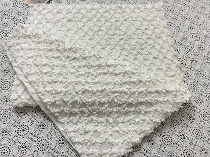 Vintage White Chenille Fabric, Chained Eternity Links, 19x25" Quilting Textile