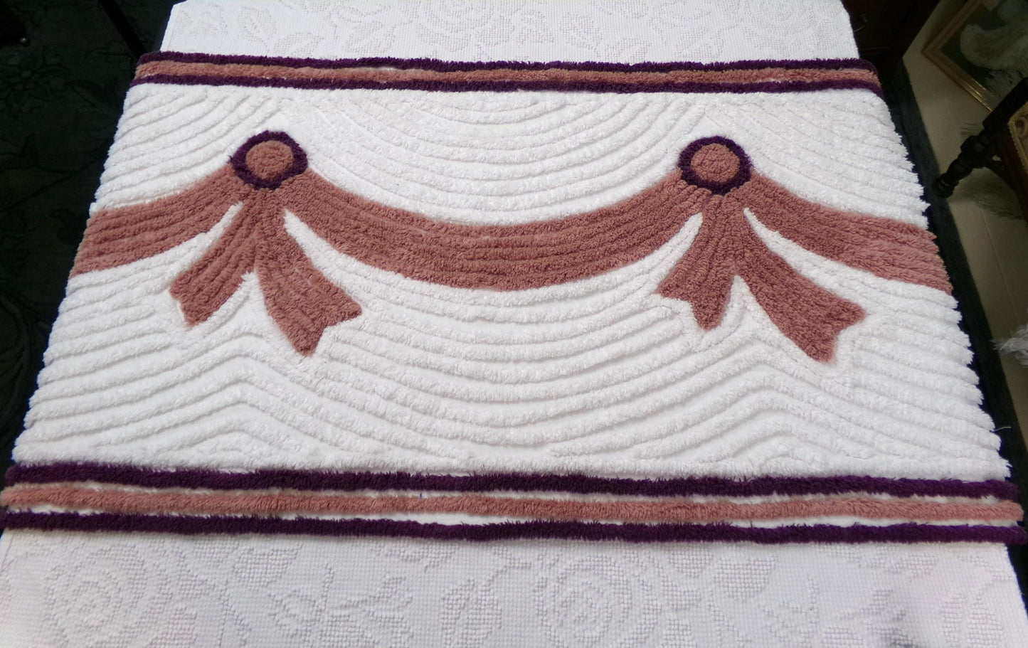 Double Swag Bows Vintage Chenille Bedspread Fabric, Luxurious Elegant Sewing Material, 20" x 35"