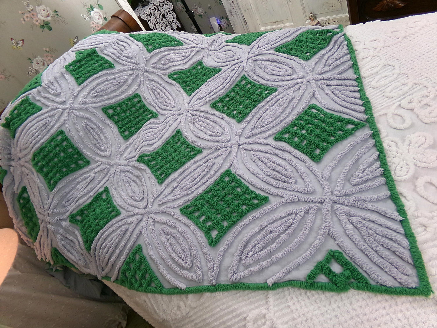 Silver Gray & Kelly Green Vintage Chenille Bedspread: Full Size 100% Cotton Bedding, Waffle Tufting in Plush Rings