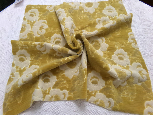 Luxury Vintage Cut Velvet Fabric, Boho Golden Rose Bates Chenille, Ideal in Totes & Bags, 20" x 24"