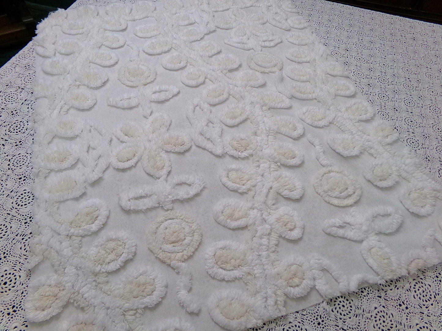 Vanilla Twist Vintage Chenille Fabric Piece 20x25" Floral Curlicue Craft Sewing Material