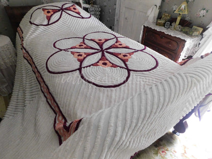 optic white mod floral vintage chenille bedspread, full size farmhouse style bedding