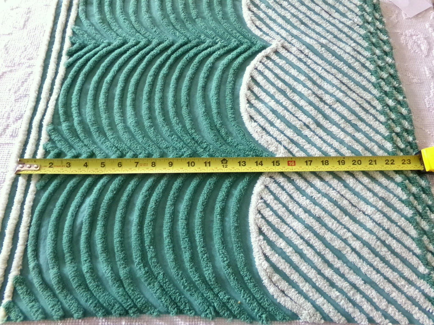 Drama Green Vintage Chenille Fabric, Powerful Swooping Wave Scallops, 20" x 24" inch piece, Great in Quilts, Wall Hangings
