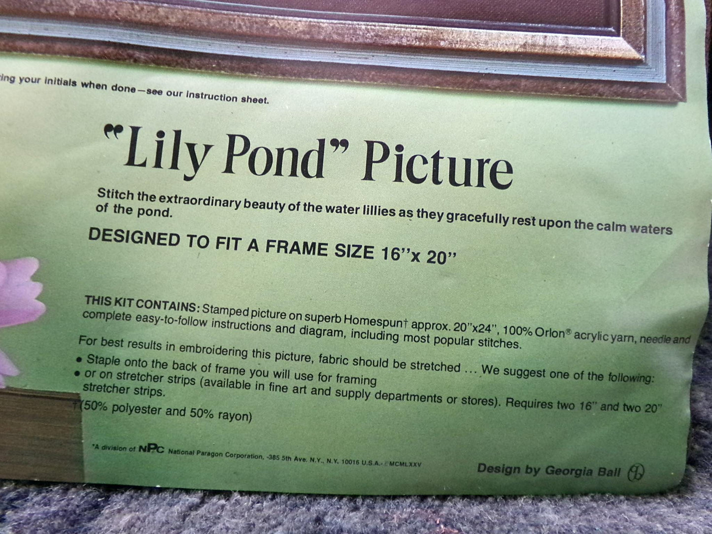LILY POND Vintage CREWEL Embroidery Kit, Paragon Stitchery #0320, Water Lilies & Frogs