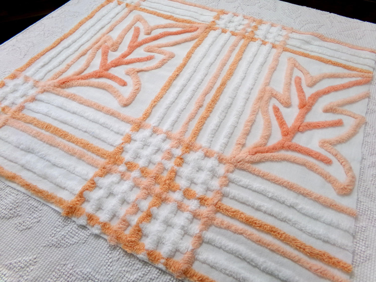 Peach White Vintage Chenille Bedspread Fabric Botanical Leaves Design 21x24"