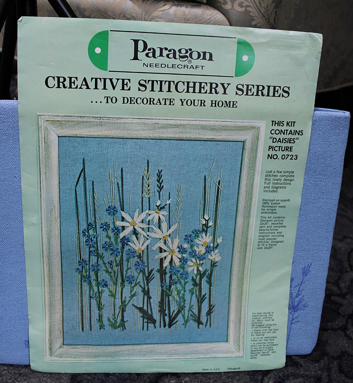 DAISIES Vintage Crewel Embroidery Kit Boho Hippie Floral Paragon 0723 Stitchery