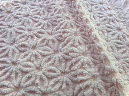 Delicate Pink & White Daisy Vintage Chenille Bedspread Fabric, Plush Sewing Quilt Material 18" x 24"