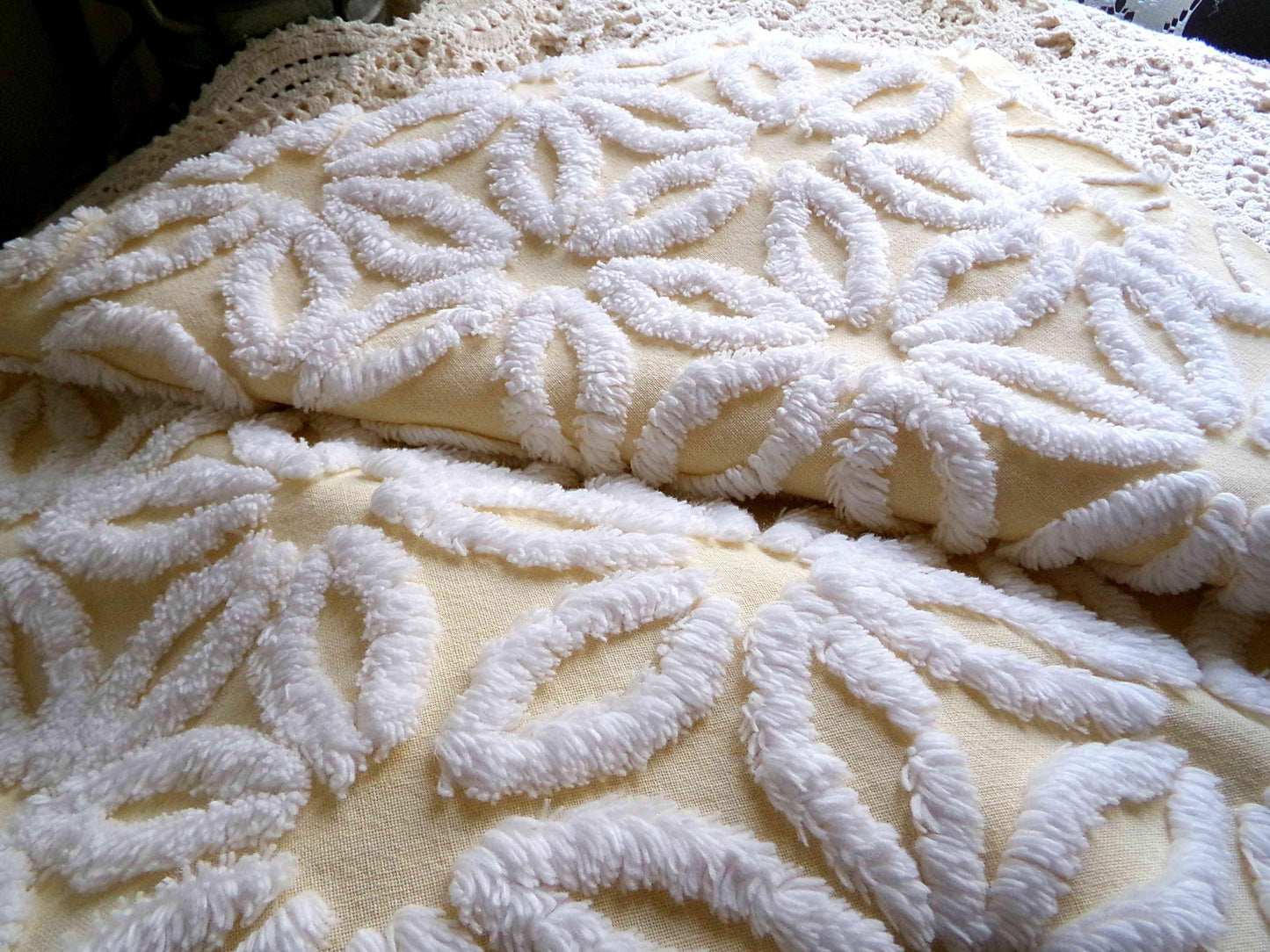 Vintage Chenille Fabric Piece, Gentle Golden Yellow & White Daisy, 24" x 20" inches, Pretty in Quilts, Pillows, Doll Blankets