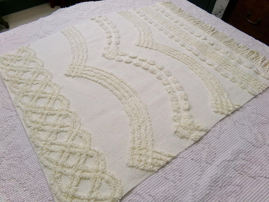 Elegant Vintage Chenille Fabric, Timeless Needletuft Design w/ Fringe Edge, 18" x 21.5" Piece Craft & Quilt Material