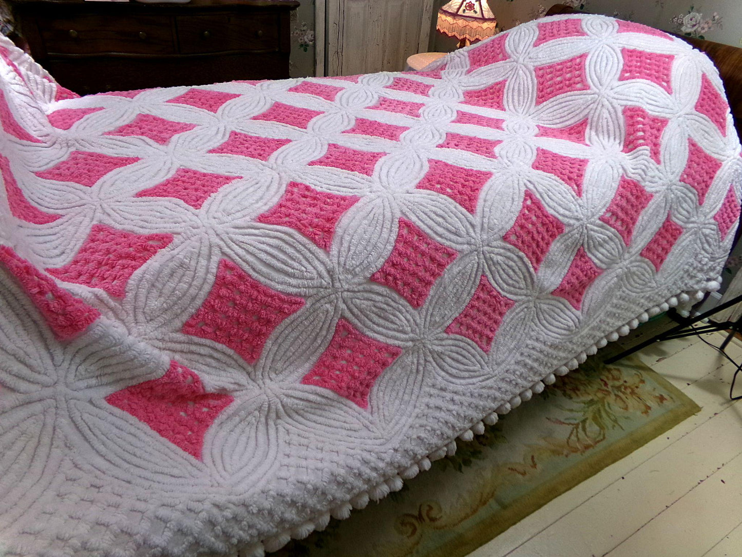 dreamy pink & white vintage chenille bedspread, waffle tufts in swirl flower petal design, pom pom trim, 100% plush cotton full size bedding