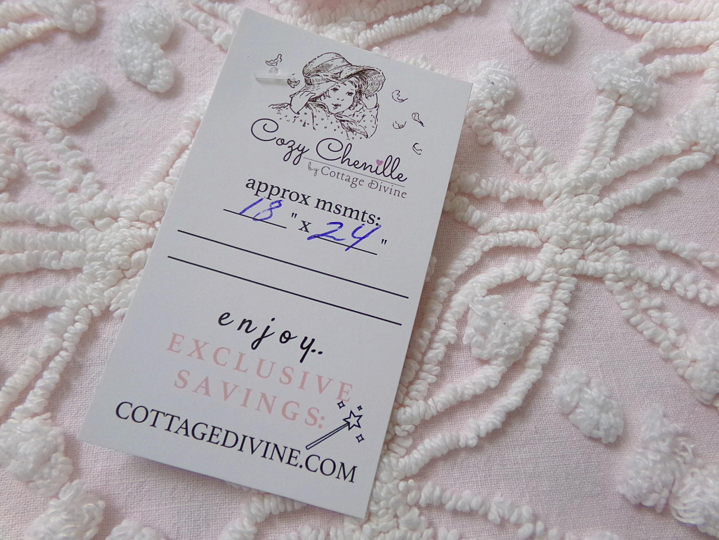 Delicate Pink Vintage Chenille Fabric, Needletuft Rings & Overtufted Pops, Popular Quilt Material 18" x 24"