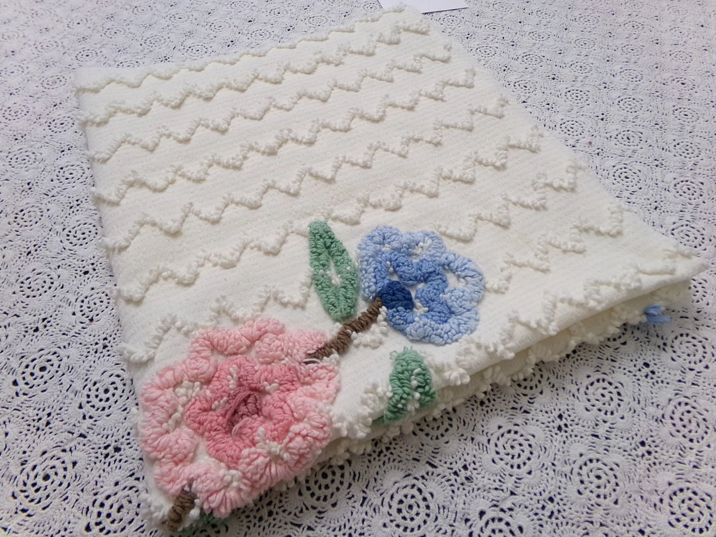 Vtg Chenille Bedspread Fabric Floral Seersucker Zig Zag 24x28" Sewing Material