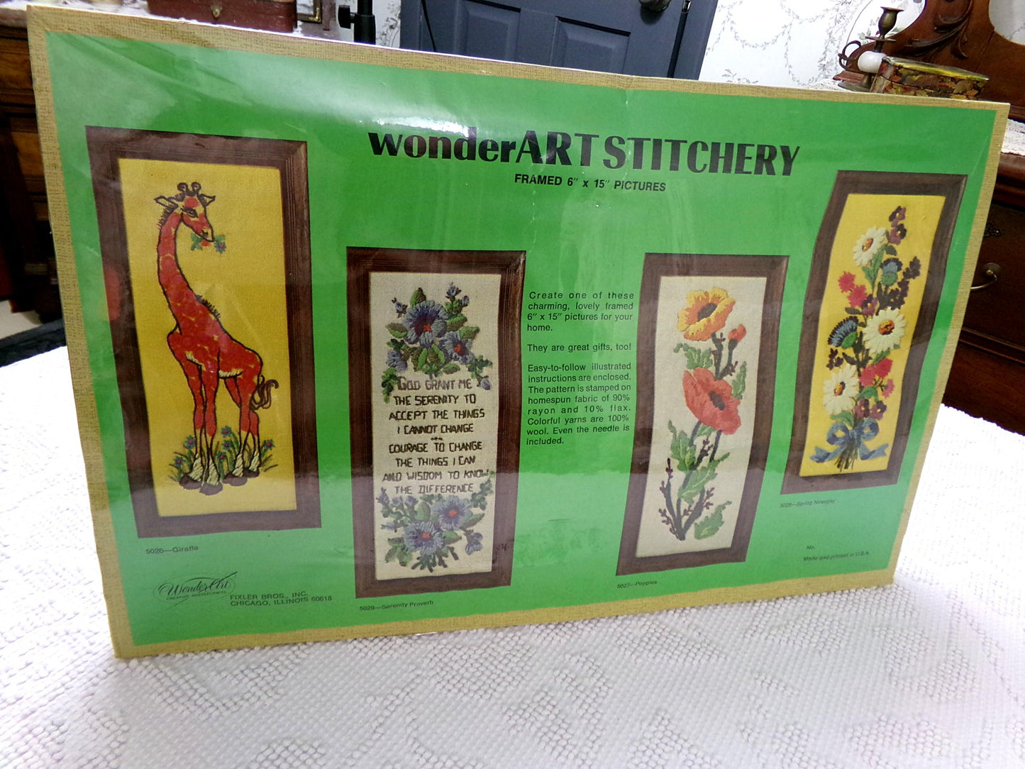 GIRAFFE Vintage Crewel Kit, WonderArt Embroidery 5026, Boho Kitsch 70s Wall Hanging