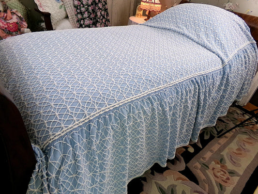 Blue & White Vintage Chenille Ruffled Bedspread, Geometric Coastal Twin Sz Bedding