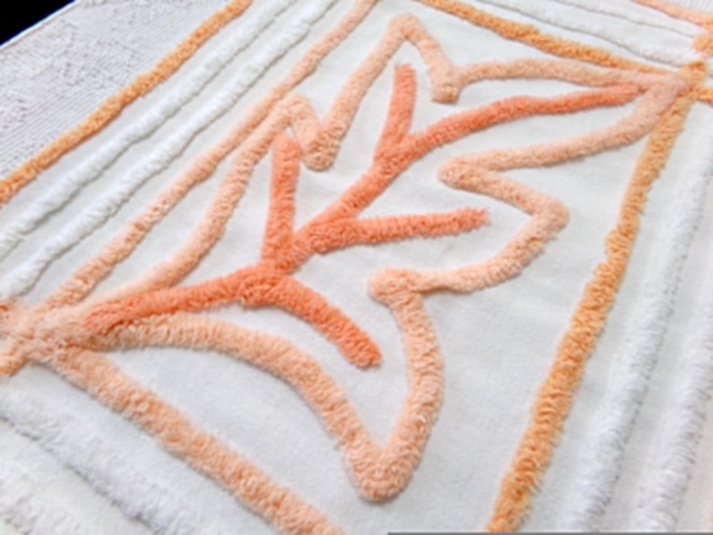 Peach White Vintage Chenille Bedspread Fabric Botanical Leaves Design 21x24"