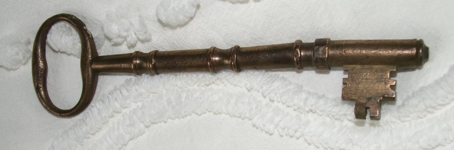 Antique Skeleton Church Key Vintage Victorian Style Large 6"