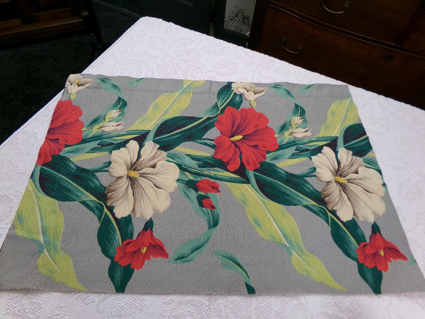 Bold Vintage Barkcloth Fabric Hawaii Hibiscus Pattern Gray Red Cream 19" x 27"