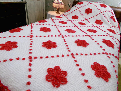 vintage red flower chenille bedspread, white cotton full size bedding