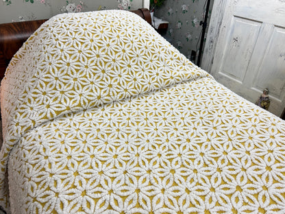Boho Vintage Chenille Bedspread, Plush White Daisies Harvest Gold, TWIN Size