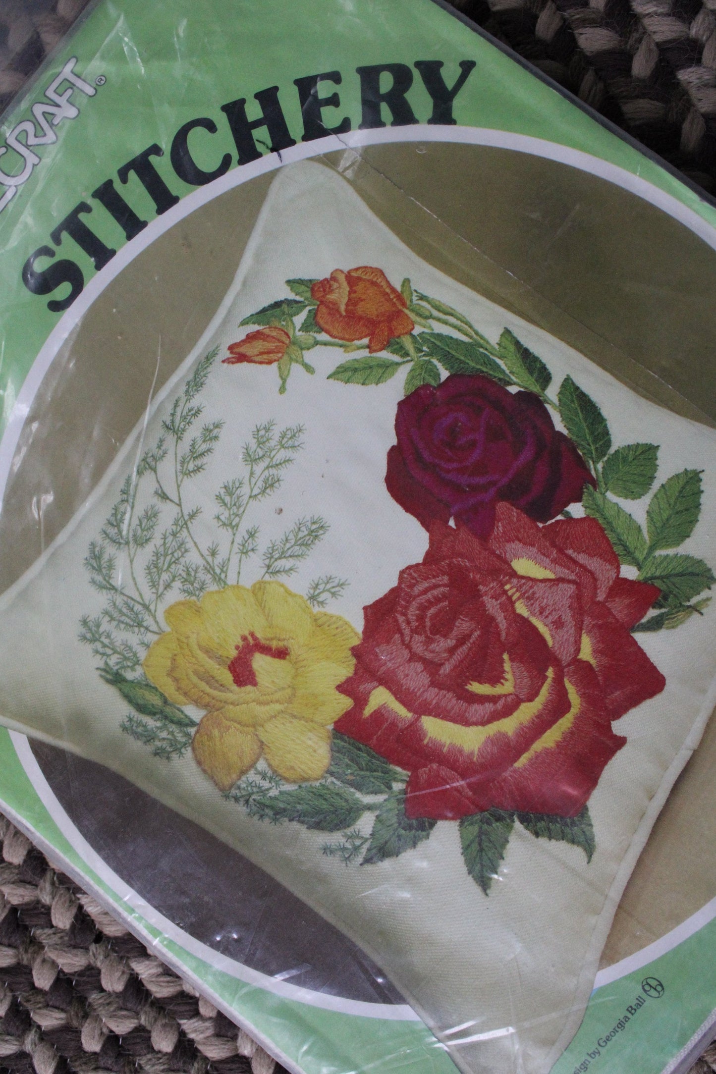 Crewel FESTIVAL OF ROSES Pillow Kit, Paragon Needlecraft Stitchery Kit #0857, Finishes 14" inch Square, Design by Georgia Ball 1978