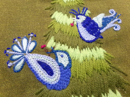BIRD TREE Crewel Wall Hanging Embroidery Finished Vintage Paragon 0879 Rare Folk Art Birds