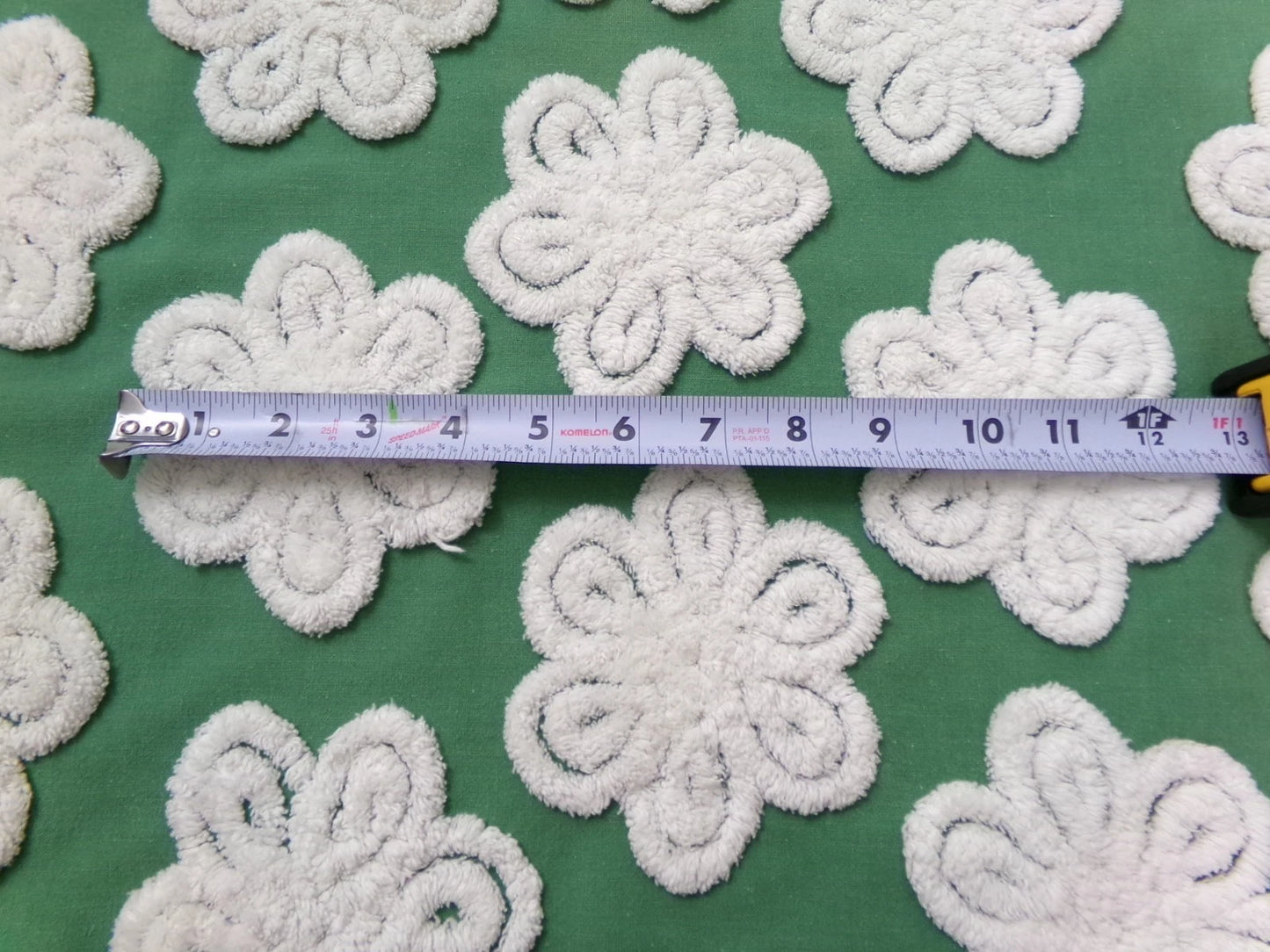 Green White Daisy Vtg Chenille Bedspread Fabric 23x24 Pc Antique Sewing Material