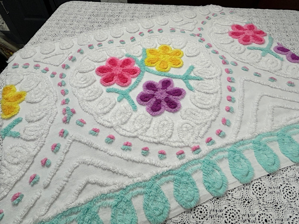 Sweetie Heart Vintage Chenille Bedspread Fabric Seafoam Curlicues 20x26" Textile