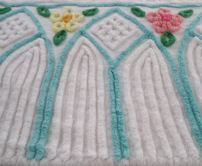 Plush White Vintage Chenille Fabric Cathedral Floral Design 20x24"