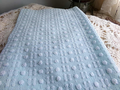 Aqua White Vintage Chenille Quilt Fabric, Petite Double Dash Dot, Silver Lurex, 19x22"