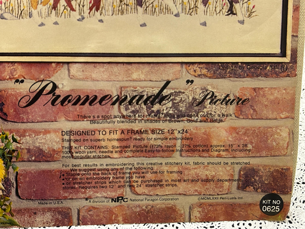PROMENADE Crewel Stitchery Kit Horse Family Vintage Paragon 0625 Embroidery