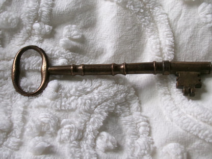 Antique Skeleton Church Key Vintage Victorian Style Large 6"