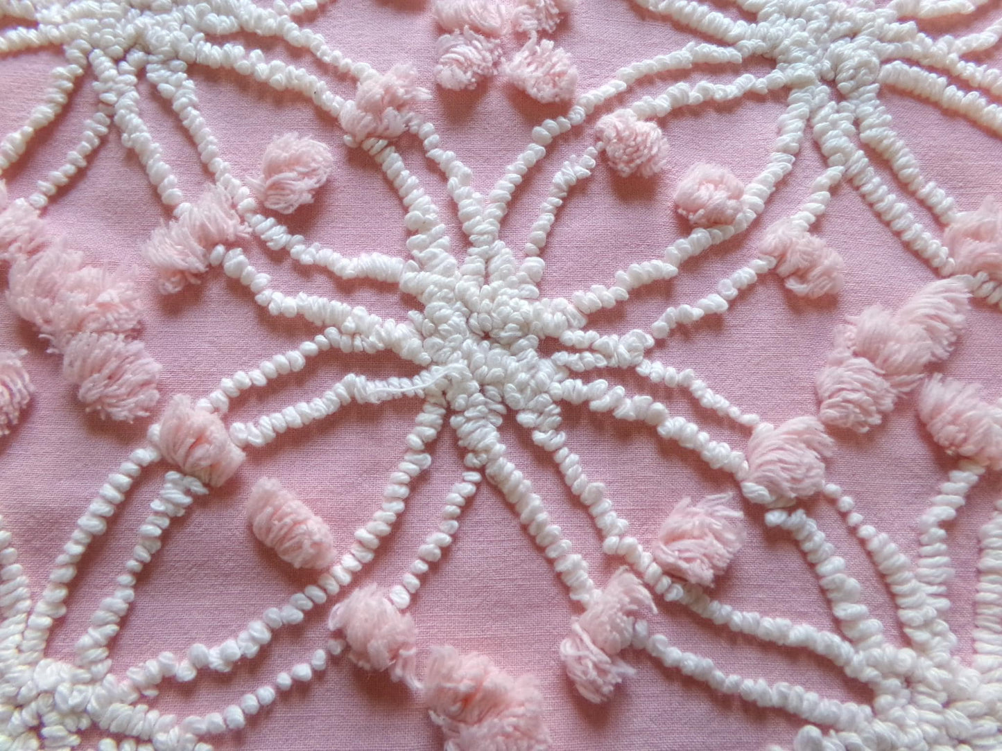 feminine pink vintage chenille bedspread fabric 18" x 24"quilt material