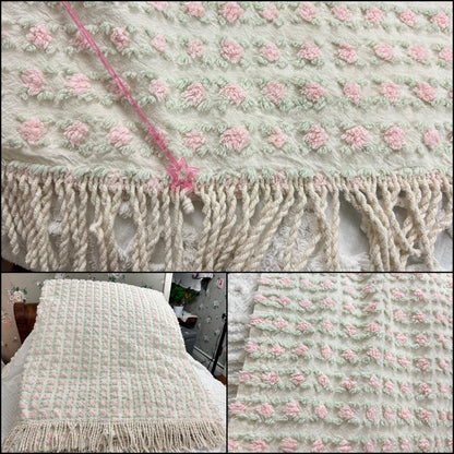 Vintage Pink Rosebud Chenille Bedspread Shabby Cottage Fringe Coverlet Full/Queen