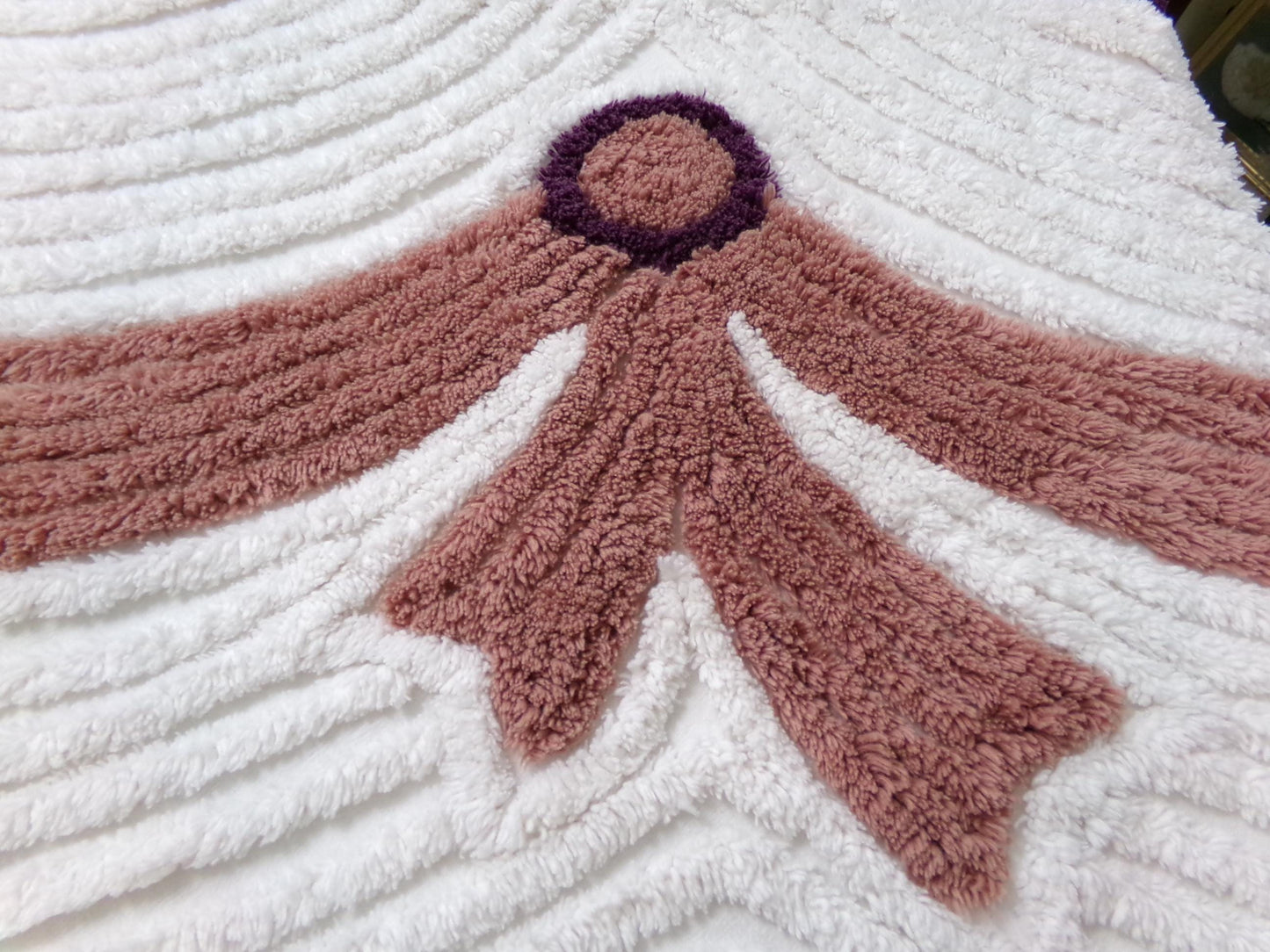 Double Swag Bows Vintage Chenille Bedspread Fabric, Luxurious Elegant Sewing Material, 20" x 35"