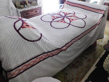 optic white mod floral vintage chenille bedspread, full size farmhouse style bedding