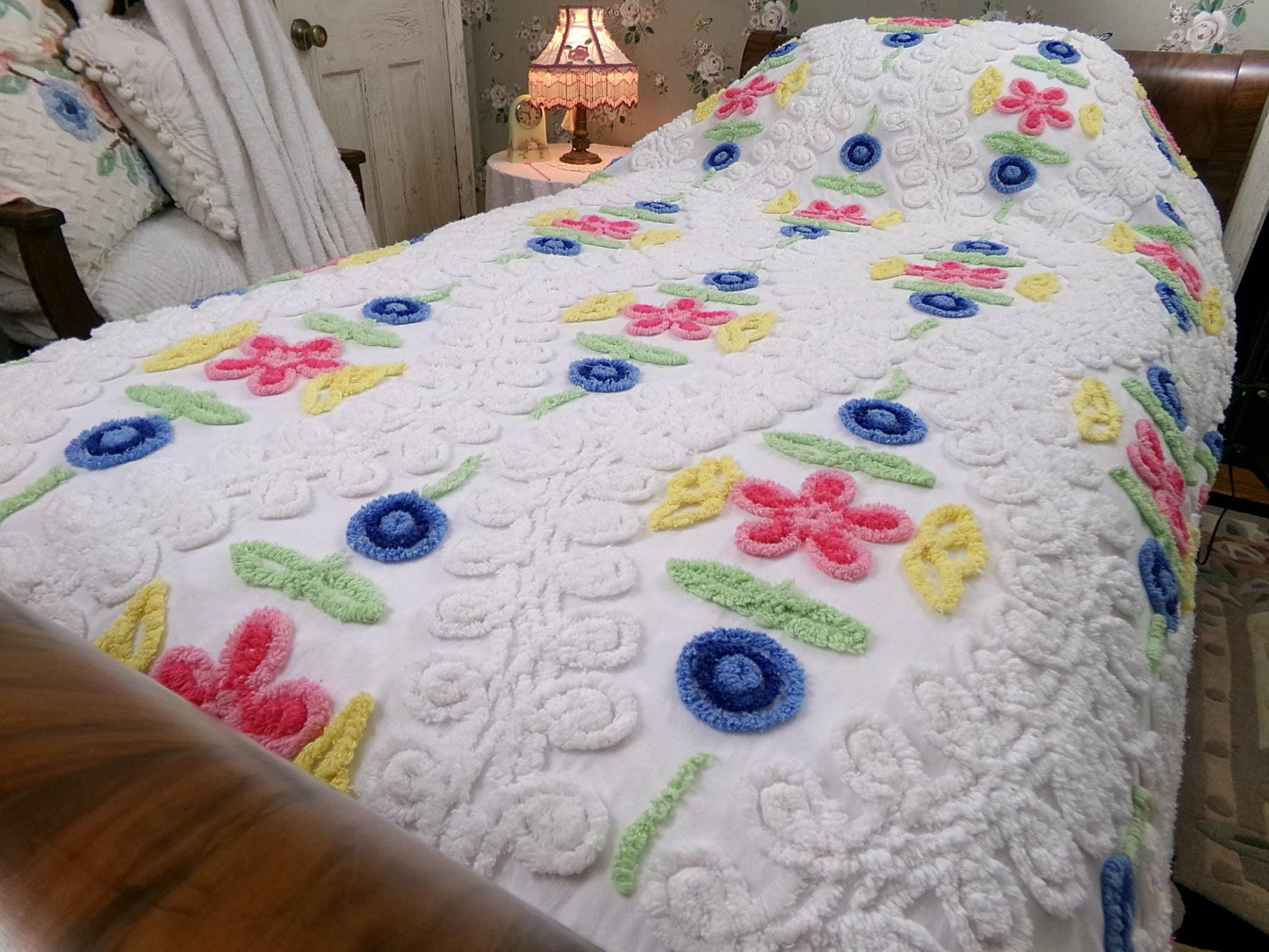 Canyon Group Vintage Chenille Bedspread, Twin Size Rainbow Wedding Cake Design
