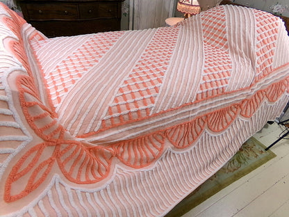 creamsicle vintage chenille bedspread, peach & white optic geometric, cotton full size bedding