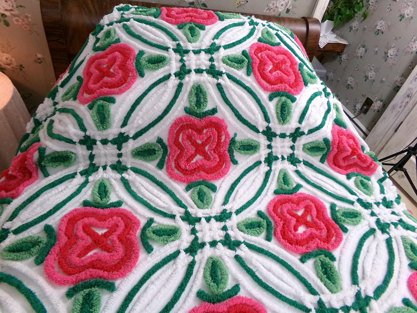 Shabby Rose Vintage Chenille Bedspread Tufted White Full Size 100% Cotton Bedding