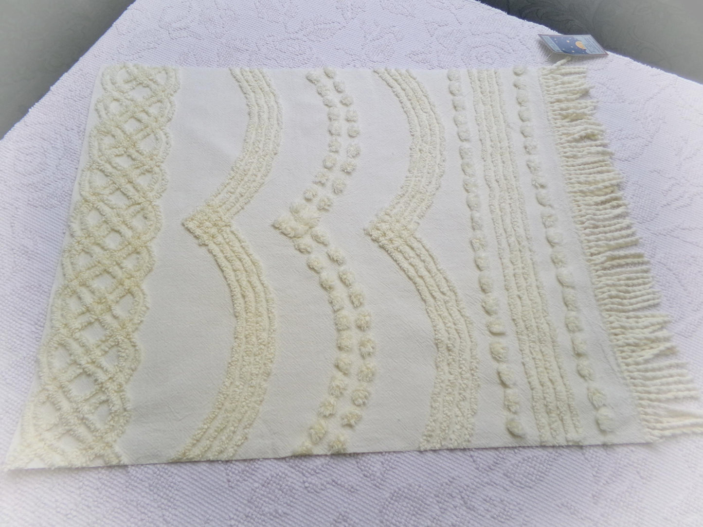 Chic Vintage Chenille Fabric, Elegance Needletuft Design w/ Fringe Edge, 18" x 21" Piece Craft Quilt Material