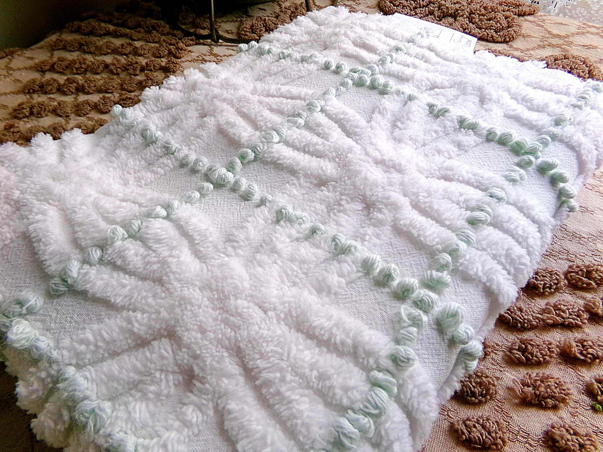 Vintage Chenille Fabric, Mint Green Pearl Pops White Spider Rings, 18x25"