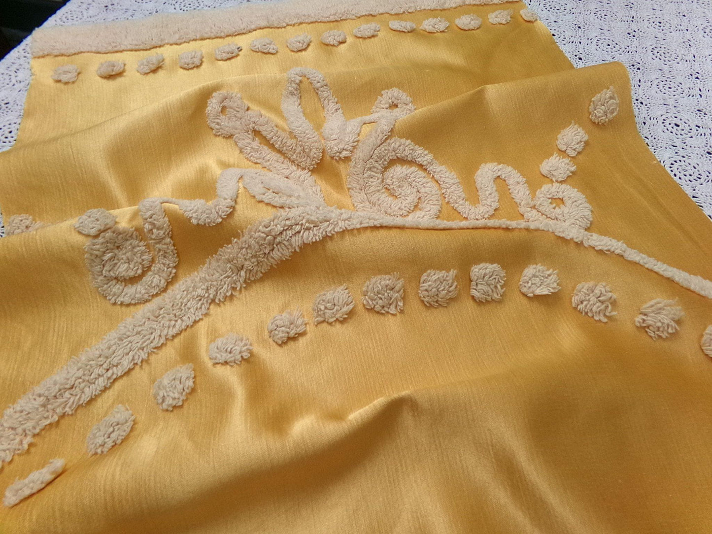 Shabby Gold Satin Vintage Chenille Tufted Fabric Swag Scroll 23x16"