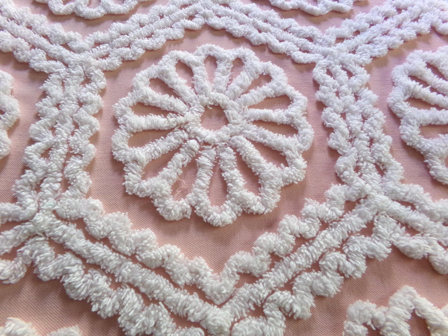 shabby ruffle daisy vintage chenille fabric, white geometric floral on peach 26" x 19" inch piece of cotton quilt & sewing material
