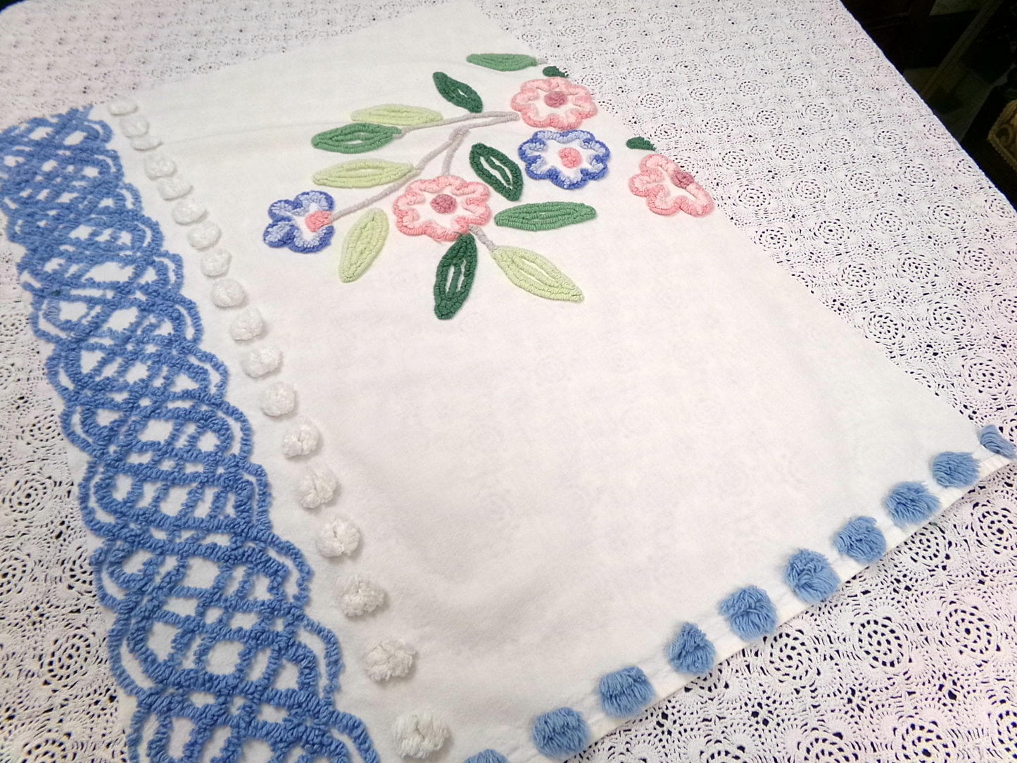 shabby chic vintage chenille bedspread fabric 17.5x24" blue white floral