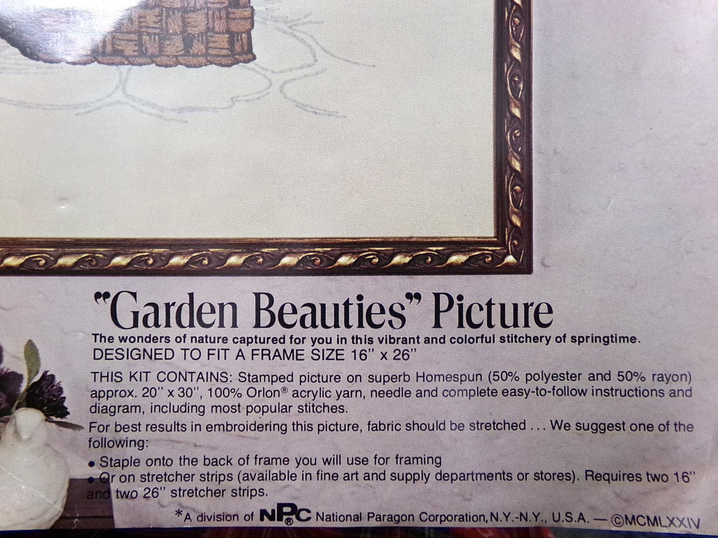 GARDEN BEAUTIES Vintage Crewel Embroidery Kit Paragon Floral Stitchery 0123