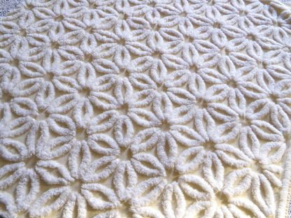Vintage Chenille Fabric Piece, Gentle Golden Yellow & White Daisy, 24" x 20" inches, Pretty in Quilts, Pillows, Doll Blankets