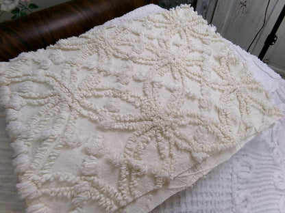 Ivory Elegance Vintage Chenille Fabric - Creamy Neutral Textured Quilt & Craft Material, 20" x 24" Piece