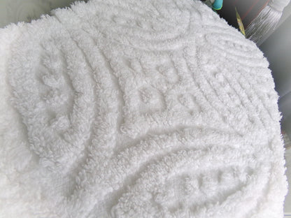 Elegant White Chenille Fabric Vintage Style Leaf Petal Medallion 20x24" Sewing & Quilt Material