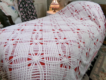 Red Vintage Chenille Bedspread Tufted White Full Size 100% Cotton Bedding, Fringe